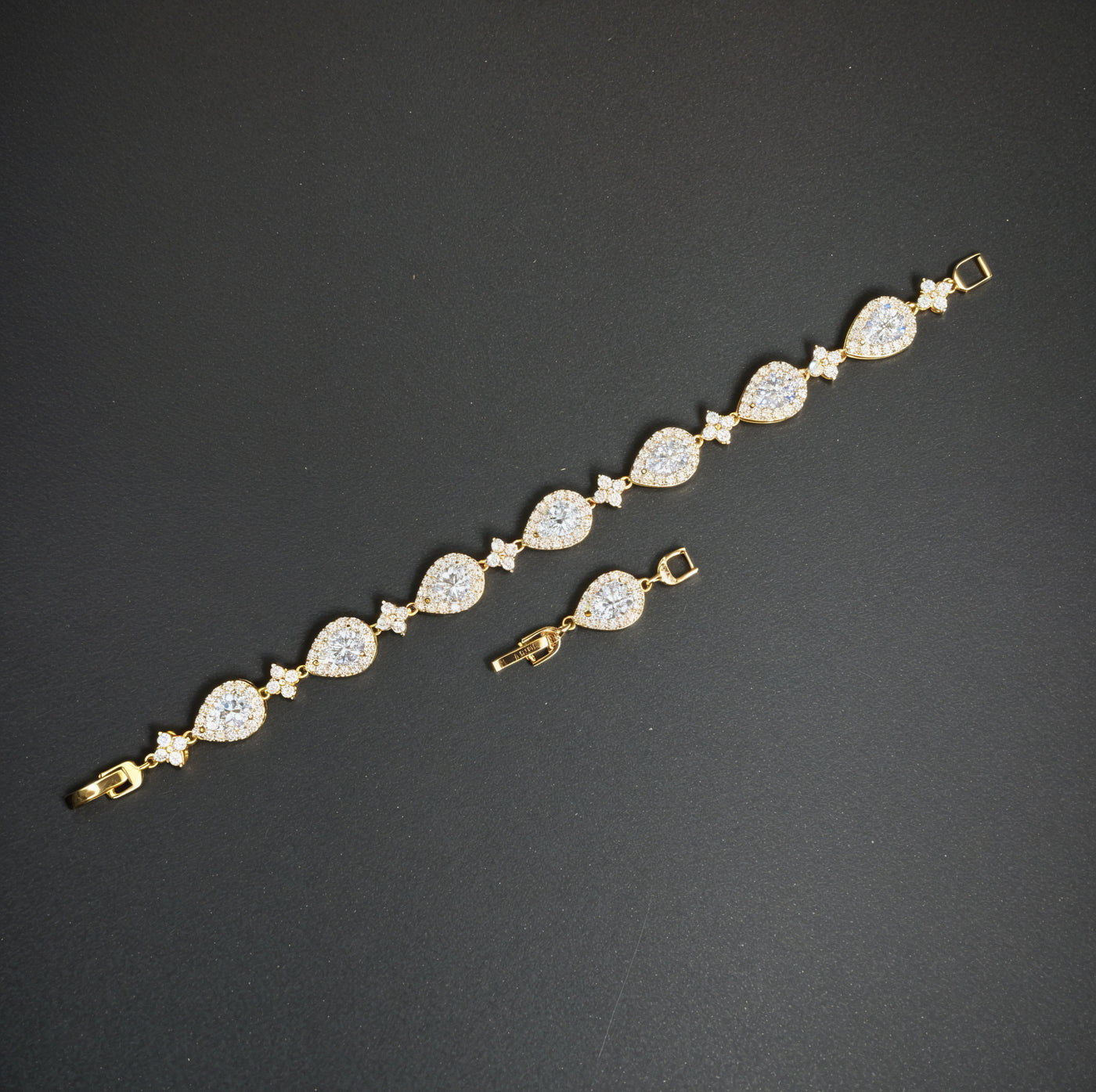 Star Bracelet Gold 2